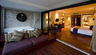 Sareeraya Villas & Suites