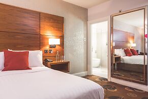Dukes at Queens Boutique Hotel