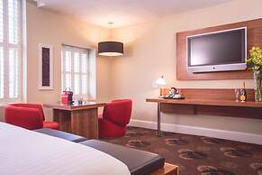 Dukes at Queens Boutique Hotel