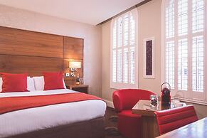 Dukes at Queens Boutique Hotel