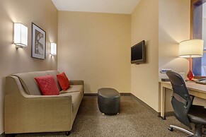Cambria Hotel Denver International Airport