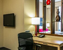 Cambria Hotel Denver International Airport