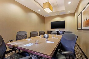 Cambria Hotel Denver International Airport