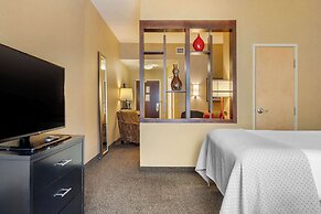 Cambria Hotel Denver International Airport