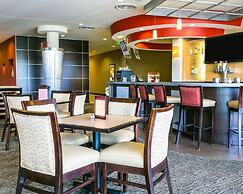 Cambria Hotel Denver International Airport