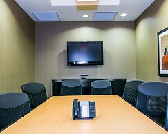 Cambria Hotel Denver International Airport