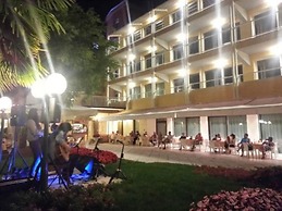 Hotel Bisesti