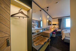 FourSide Hotel Salzburg, Trademark Collection by Wyndham