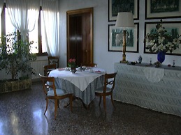 At Home A Palazzo