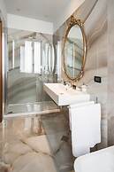 Locanda Leon Bianco on the Grand Canal