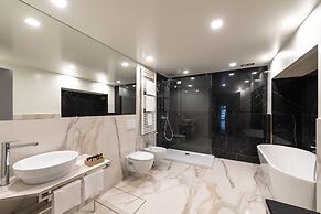 Locanda Leon Bianco on the Grand Canal