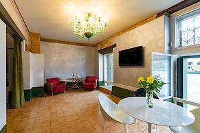 Locanda Leon Bianco on the Grand Canal