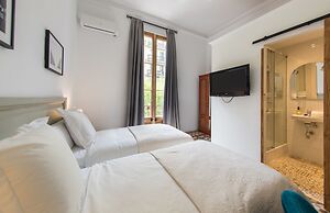 Hostal Girona