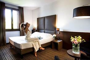 Sweet Hotel