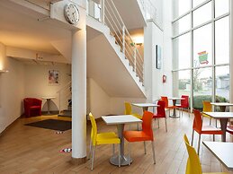 hotelF1 Reims Tinqueux