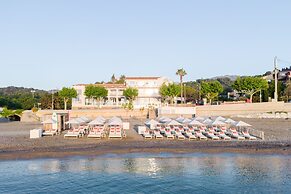 Les Elmes - Hôtel, Spa & Plage Privée