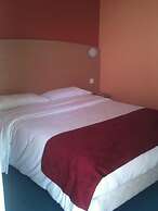 Hotel initial by balladins Roissy CDG / Saint-Mard