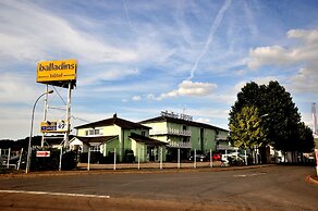 Hotel initial by balladins Roissy CDG / Saint-Mard