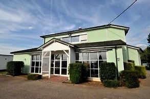 Hotel initial by balladins Roissy CDG / Saint-Mard