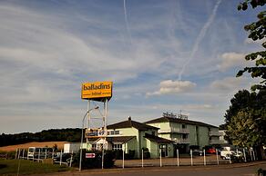 Hotel initial by balladins Roissy CDG / Saint-Mard