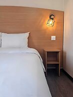 Hotel initial by balladins Roissy CDG / Saint-Mard