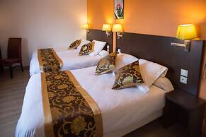 Hotel Milton (ex Gis Hotel)