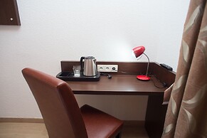 Hotel Milton (ex Gis Hotel)