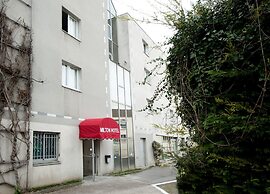 Hotel Milton (ex Gis Hotel)