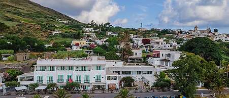 Hotel Ossidiana Stromboli Center