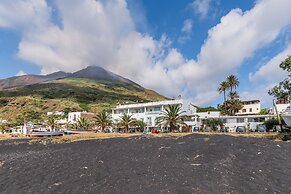 Hotel Ossidiana Stromboli Center