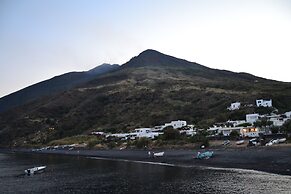 Hotel Ossidiana Stromboli Center