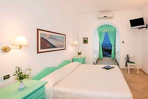 Hotel Ossidiana Stromboli Center