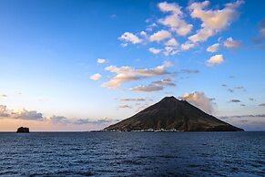 Hotel Ossidiana Stromboli Center