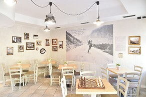 epOche Hotel Zanella 1889