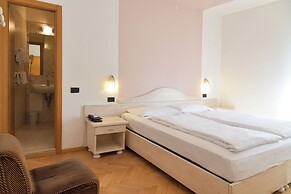 epOche Hotel Zanella 1889