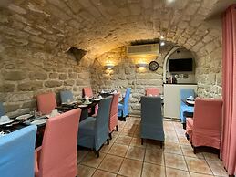 Austin's Saint Lazare Hotel