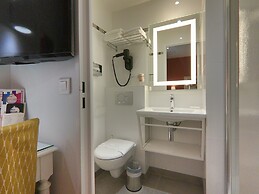 Austin's Saint Lazare Hotel