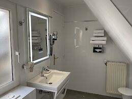 Austin's Saint Lazare Hotel