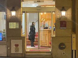 Austin's Saint Lazare Hotel