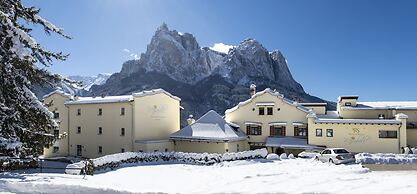 Mirabell Alpine Garden Resort