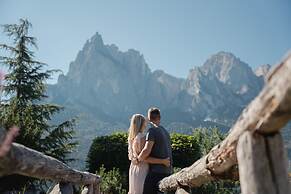 Mirabell Alpine Garden Resort