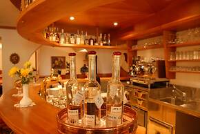 Mirabell Alpine Garden Resort