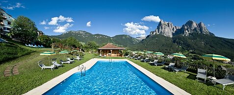 Mirabell Alpine Garden Resort