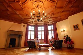 Mirabell Alpine Garden Resort