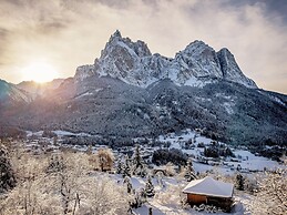 Mirabell Alpine Garden Resort