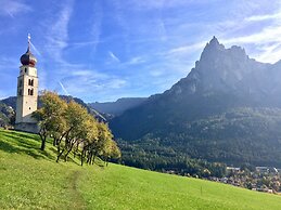 Mirabell Alpine Garden Resort