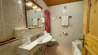 Mirabell Alpine Garden Resort