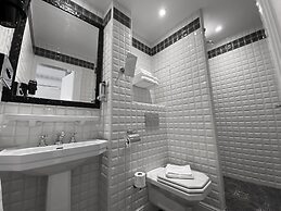 Hotel Le Cercle Tour Eiffel