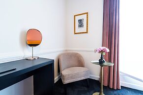 Hotel Le Cercle Tour Eiffel