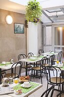 Hôtel de la Place des Alpes